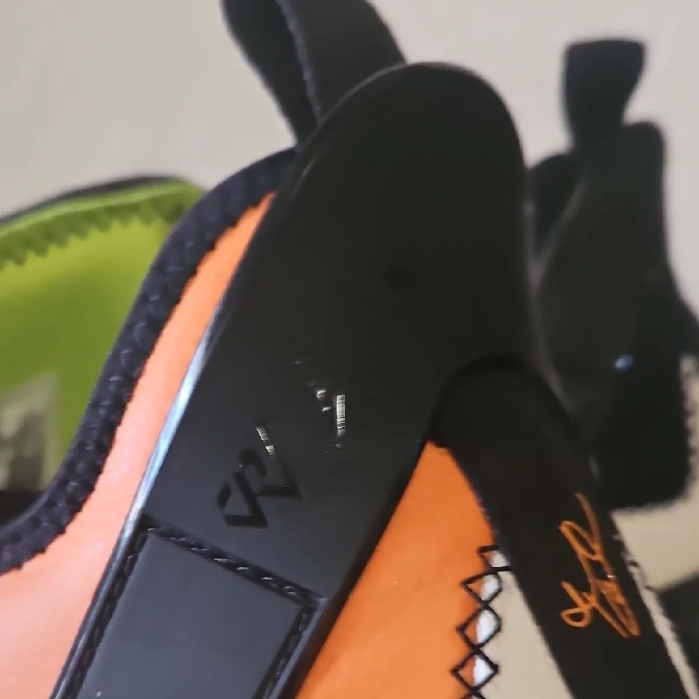 AIR Jordan Why Not Zer0.4 Orange and Black Athletic Shoes